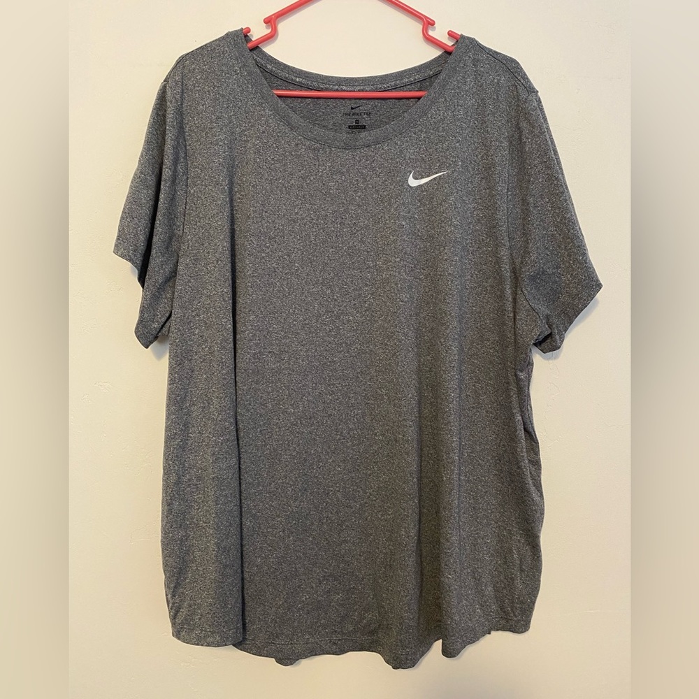 Nike gray dri-fit tshirt